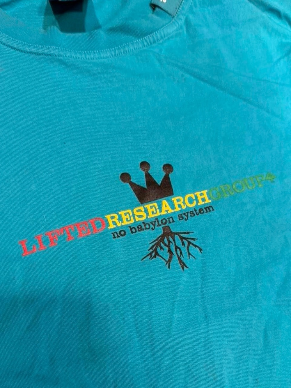 Y2K LRG Embroidered Blue Graphic Tee - Picture 2 of 6